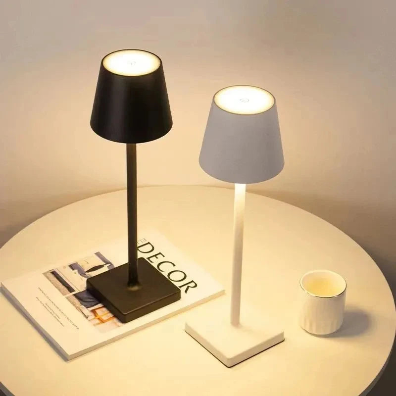 Lampada da scrivania a LED, ricaricabile tramite USB